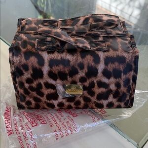 Leopard Print Women's cosmetic/Jewlery travel bag